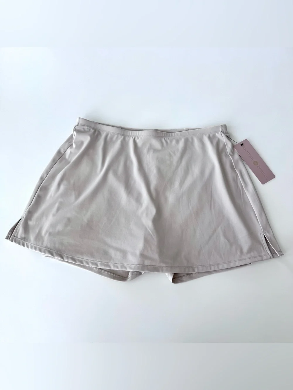 Women's Active Skort in Light Taupe 4-Way Stretch Size L